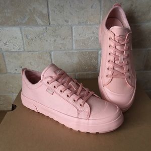 UGG ARIES CASUAL FASHION SNEAKERS SHOES